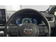Toyota RAV4 VVT-h Dynamic - U8481
