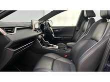 Toyota RAV4 VVT-h Dynamic - U8481