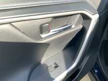Toyota RAV4 VVT-h Dynamic - U8481