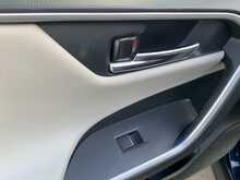 Toyota RAV4 VVT-h Excel - U8484