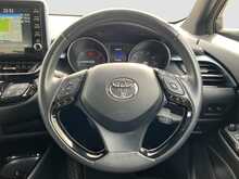 Toyota C-HR VVT-h Design - U8487