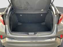 Toyota C-HR VVT-h Design - U8487