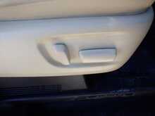 Toyota Alphard ExecutiveLounge S 4WD - U8491