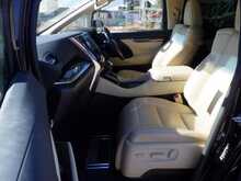 Toyota Alphard ExecutiveLounge S 4WD - U8491