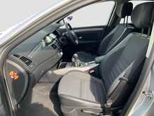 Renault Laguna dCi Dynamique TomTom - U8498