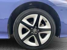 Toyota Prius S SafetyPlus - U8521