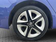 Toyota Prius S SafetyPlus - U8521