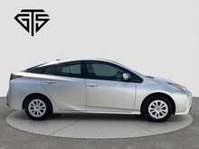 Toyota Prius 	S SafetyPlus2 - U8522
