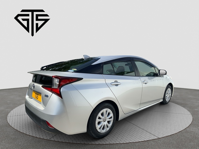 Toyota Prius 	S SafetyPlus2 - U8522