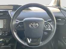 Toyota Prius 	S SafetyPlus2 - U8522