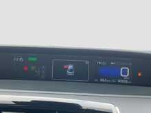Toyota Prius 	S SafetyPlus2 - U8522