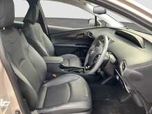 Toyota PRIUS PHV A Premium - U8523