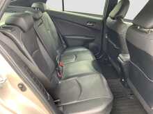 Toyota PRIUS PHV A Premium - U8523
