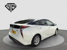 Toyota Prius 	S SafetyPlus - U8524