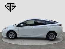 Toyota Prius 	S SafetyPlus - U8524