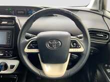 Toyota Prius 	S SafetyPlus - U8524