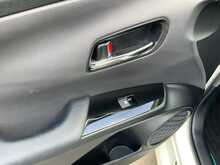 Toyota Prius 	S SafetyPlus - U8524