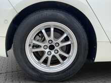 Toyota Prius 	S SafetyPlus - U8524