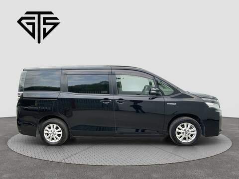 Hybrid X 1.8 5dr MPV Automatic Petrol Hybrid