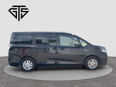 Hybrid X 1.8 5dr MPV Automatic Petrol Hybrid