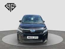 Toyota Voxy Hybrid X - U8525