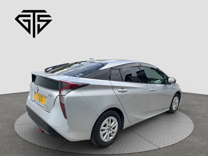 Toyota Prius S SafetyPlus - U8526