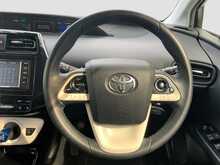 Toyota Prius S SafetyPlus - U8526