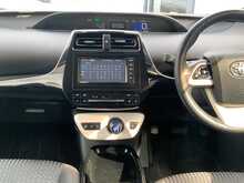 Toyota Prius S SafetyPlus - U8526