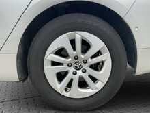Toyota Prius S SafetyPlus - U8526