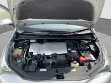 Toyota Prius S - U8527