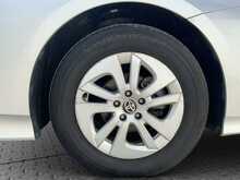 Toyota Prius S - U8527