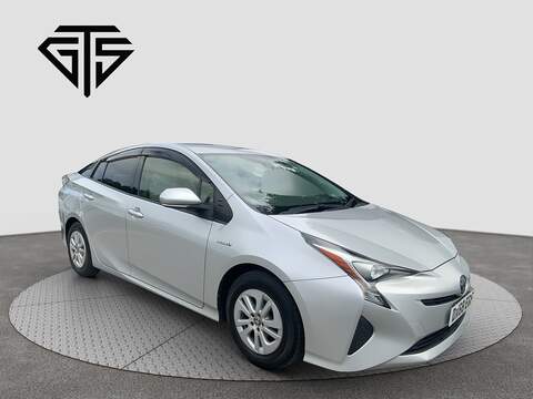 Toyota Prius L 1.8 5dr Hatchback Automatic Petrol Hybrid