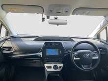 Toyota Prius S - U8528