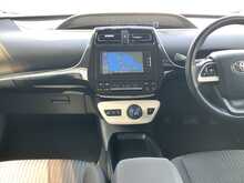 Toyota Prius S - U8528