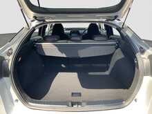 Toyota Prius S - U8528
