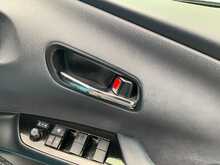 Toyota PRIUS PHV S SafetyPackage - U8530