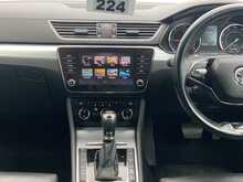 Skoda Superb TDI SE Technology - U8541
