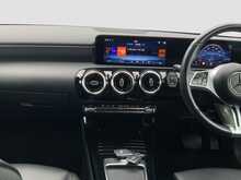Mercedes-Benz A Class A200d Sport - U8542