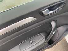 Renault Megane E-TECH Iconic - U8543