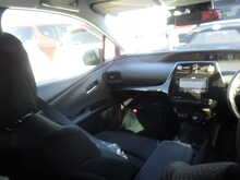 Toyota Prius S - U8545