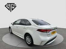 Toyota Corolla HYBRID G-X - U8549