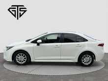 Toyota Corolla HYBRID G-X - U8549