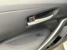 Toyota Corolla HYBRID G-X - U8549