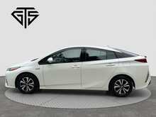 Toyota PRIUS PHV A - U8552