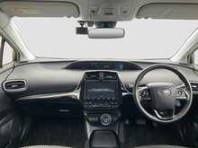 Toyota PRIUS PHV A - U8552