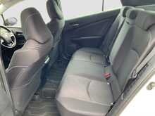 Toyota PRIUS PHV A - U8552