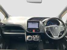 Toyota Noah Hybrid G - U8554