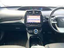 Toyota Prius S SafetyPlus - U8555