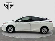 Toyota Prius S - U8556