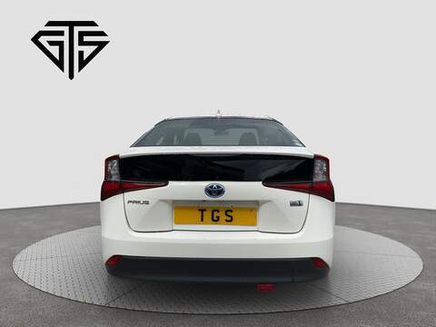 E 1.8 5dr Hatchback Automatic Petrol Hybrid